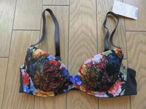 【新品】ワコールBody Conscious花柄ブラジャー B70　黒