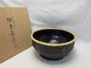 510728 【 未使用 茶道具 東山麓 竹園斎作 独楽籠炭斗 底刻印 淡々斎好写 共箱 】 検) 炭道具 炭点前 竹工芸 竹細工 茶事 茶会 炭入れⅲ 