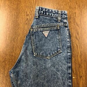 【FI127】USA製 GUESS W29 ケミカル ジーンズ ジーパン デニムパンツ 裾ジップ ブランド古着 ゲス 送料無料