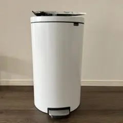 ブラバンシア Brabantia ゴミ箱 ペダルビン。