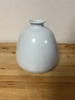 陶器　壺　花瓶　器　フラワーベース　シンプル　白　しろ　シロ　ホワイト