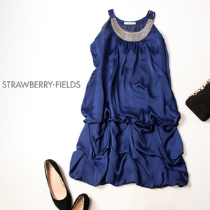 ☆☆ 美品 STRAWBERRY-FIELDS ストロベリーフィールズ ☆☆ 綺麗め ビーズ付き とろみ ワンピース F 春 夏 21B06