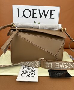 LOEWE ロエベ 斜めがけショルダーバッグ 2WAYハンドバッグ/ブラック/ミニバッグ/ショルダーバッグ/トートパッグ puzzle 24cm レザー