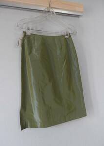 SHIPS 玉虫色のスカート、未着用、しっかりしたシルク１００％！