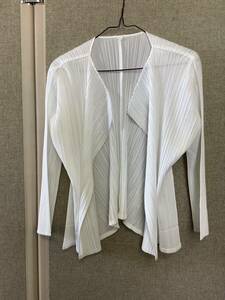 ○営KU043-ラS60【埼玉発】PLEATS PLEASE ISSEY MIYAKE イッセイミヤケ 長袖カーディガン　PP53-J0126 レディース　サイズ4※シミあり　