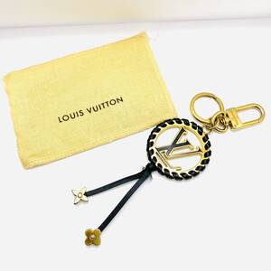 LOUIS VUITTON ルイヴィトン ポルトクレ ベリー M63082 キーホルダー バッグチャーム ゴールドカラー