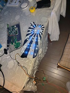 ☆目立ち度抜群☆LED付きバイザーモニター