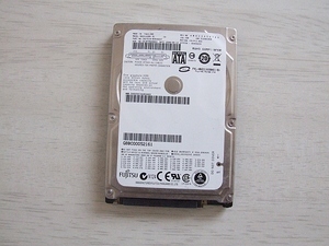 ☆富士通 MHZ2160BH 9.5mm 2.5インチHDD 160ＧＢ（ジャンク）☆20231005