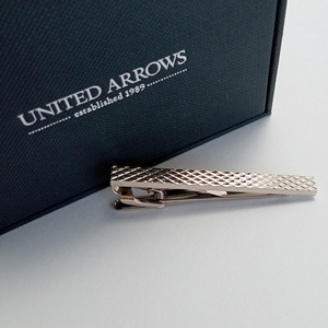 【uat418】UNITED ARROWS ユナイテッドアローズ ネクタイピン タイバー シルバー ダイヤモンドヘッド