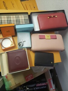 COACH PRADA　Cartier　カルティエ　財布　エルメス　バングル　ティファニー