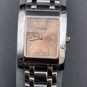 A212 可動 美品　フェンディ 7000L クラシコ 腕時計 ステンレススチール/SS レディース 中古 FENDI