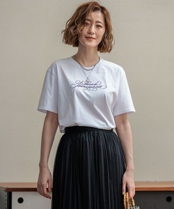 23区◆新品 【井波麻里衣さんコラボ】カリグラフィー 刺繍 Tシャツ 定価9900円 ホワイト系 オンワード樫山◆size40