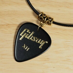 クーポン　ピック ネックレス レザー ギブソン Gibson ギター qbF