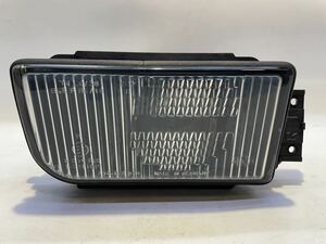 BMW E24 E32 7シリーズ 右フォグランプ　純正新品 曇りあり　63171379104 （管理番号B107）