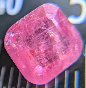 天然ルビー 2.99ct 天然石 ルース jewelry RUBY 希少宝石 裸石 パワーストーン お守り 宝石 鋼玉 誕生石 売り切り 卸 ピンクレッドカラー