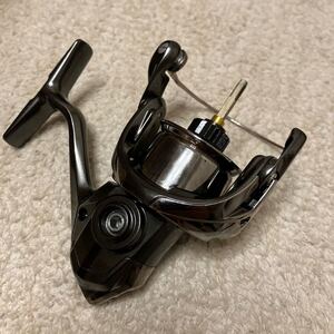 SHIMANO　シマノ　20 ツインパワー　2500S　ボディのみ　中古　部品取り　送料無料