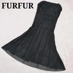 極美品！FURFUR　エアリーギャザーカットワンピース　FREE SIZE　黒