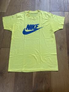 入手困難　NIKE ナイキ 80