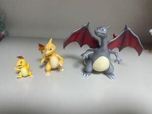 ポケモンスケールワールド　と同じサイズ　1/20 海外フィギュア　色違い　三体セット