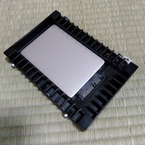 変換マウンタと256Gb SSD