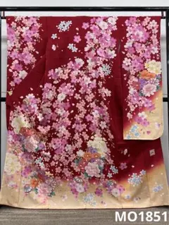 ファッション誌振袖 anan 豪華 刺繍 金彩 紋意匠 身丈163cm