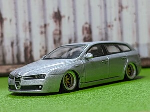 ★1/64トミカサイズ　アルファロメオ　159スポーツワゴン改深リム、ローダウン、★他にも色々出品中!