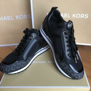 マイケルコース【MICHAEL KORS】スニーカー　 7M (24cm)　新品・箱入り