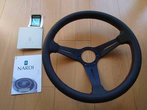 【美品中古】ナルディ（NARDI）【正規輸入品】SPORTS タイプラリー ブラックパンチングレザー/ブラックスポーク（35φ）N755