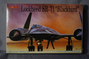 ■珍品1/288(300近似)　ツクダ(ホビークラフト)アメリカ空軍戦略偵察機ロッキードSR-71ブラックバード【検】ステルス スカンクワークス