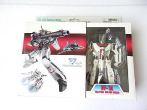 トイナミ ハーモニーゴールド 1/100 VF-1A 一条輝 専用 バトロイド・バルキリー （可変）中古 開封品 /マクロス / HI-METAL R と並べて　