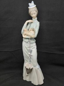 LLADRO リヤドロ 「 仔犬を抱く貴婦人 」 4893 フィギュリン 人形 置物 陶器