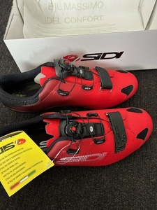 未使用　SIDI Sixty BLACK/RED サイズEU 41