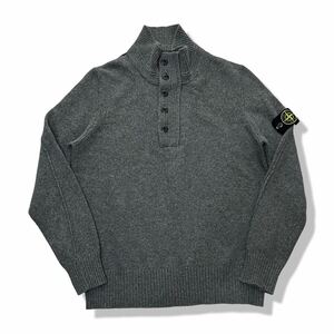 【2010AW】STONE ISLAND(ストーンアイランド) ハイネックハーフボタンニット セーター グレー XL コンパスロゴパッチ 刺繍ロゴ イタリア製