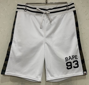 ＊アベイシングエイプ A BATHING APE カモ柄 サイドライン 裏メッシュ ショートパンツ L　 　　　BJBD.F