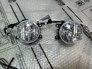 ☆未使用新品☆ SUZUKI スズキ JB64W JB64 JB74W JB74 ジムニー シエラ 純正 フォグランプ 左右 フォグ ハスラー MR41 エブリィ DA17 HA36