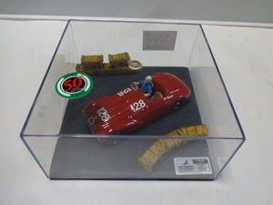 ART/MODEL SPECIAL FERRARI 125S 1/43　1947　ジオラマ風　フェラーリ　スペシャル　未使用品　デッドストック　綺麗です。ミニカー　