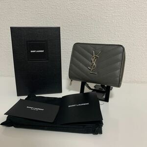 良品　SAINT LAURENT サンローラン Vステッチ 折り財布　シルバー金具　YSL 付属品あり 