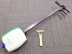 津軽三味線 太棹 紅木 二本溝 丸胴 全長約97.5cm 竿幅約3cm 1円～　Y7155