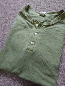 グッドオン Mサイズ ヘンリーネック 長袖Tシャツ　綿100％　good on ピグメント染め　日本製　抹茶　グリーン　緑 ビンテージ風
