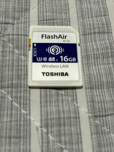 東芝 FlashAir SDカード 16GB無線LAN Wi-Fi TOSHIBA 