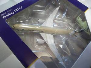 ＜新品・未開封＞　国際貿易　hogan　SAUDIA　Boeing 787-9　1/400サイズ　※スタンド無し