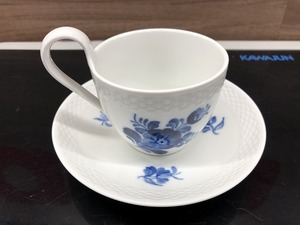 ロイヤルコペンハーゲン ROYAL COPENHAGEN カップ&ソーサー ブルーフラワー ハイハンドル ホワイト ブルー 花 8194