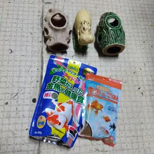 rm　水槽用品　オブジェ　金魚の餌