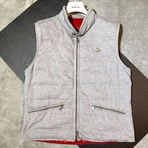 L相当★MONCLER GERARD GILET モンクレール ダウンベスト ジレ 裏地 赤 ワンポイント ロゴ ワッペン メンズ 2 アウター ライトグレー