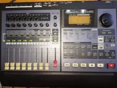 MTR / ROLAND VS-890