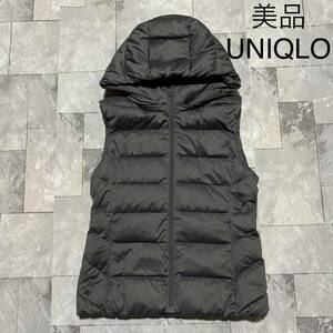 美品 UNIQLO ユニクロ ダウンベスト 軽量 フード取り外し可 ポケットジップ グレー レディース サイズM 玉FS1101