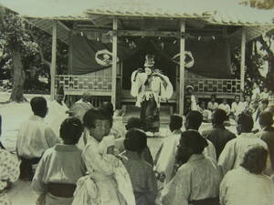 ＊戦前古写真【喜界島/風景風俗④】貴重資料/祭事/神事風景/厳島神社/島民/墓地/子供/ほこら/奄美群島/米軍空襲前【追加画像あり】