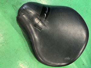 Kawasaki カワサキ　KZ ポリス　純正　パディ　シート　スプリング付き　破れ補修有