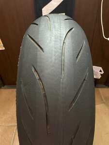 中古MCタイヤ BRIDGESTONE BATTLAX S21 180/55ZR17 ブリヂストン バトラックス ハイパースポーツ 180 55 17 3517 A1622