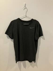 NIKE DRIFIT 半袖Tシャツ